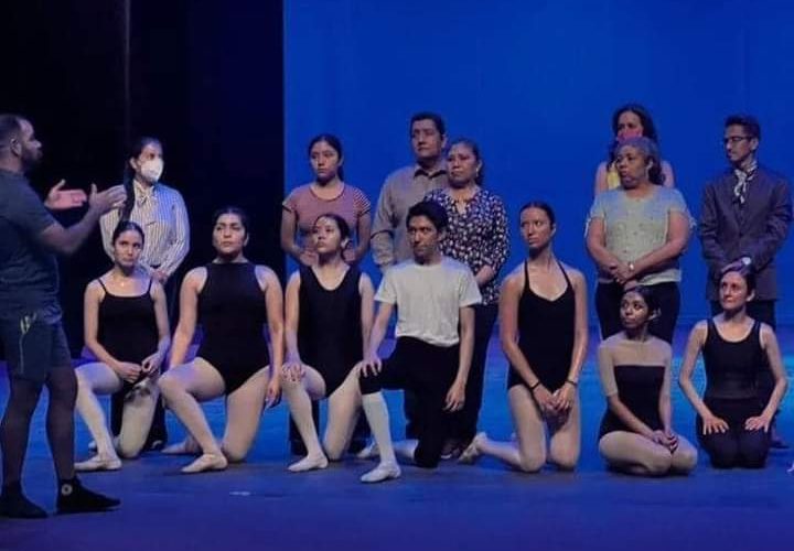 Coreógrafo de Ballet Nacional de Cuba profesionaliza a la Compañía de Danza de Nuevo Laredo