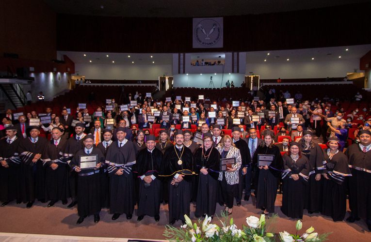 Rector de la UAT reconoce a docentes de Victoria y zona norte