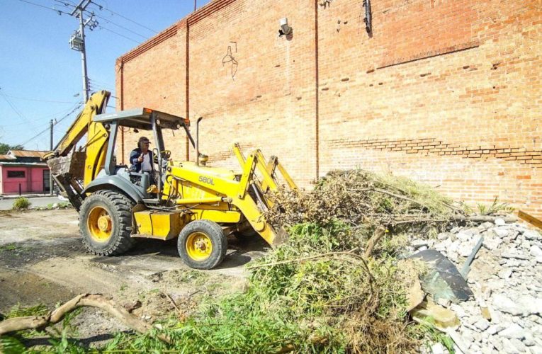 Brinda Gobierno Municipal opciones para limpieza en terrenos baldíos particulares