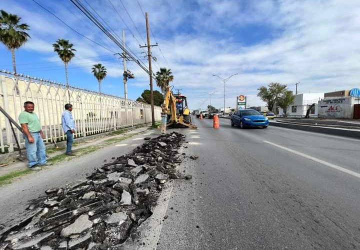 Inicia COMAPA trabajos de rehabilitación en López de Lara; cierran carriles por labores