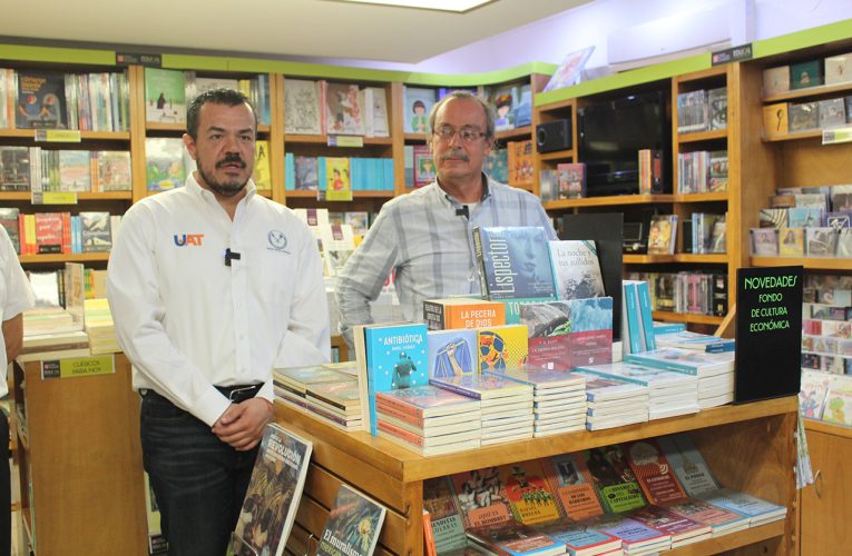 Rector de la UAT inaugura en el campus Tampico librería FCE -EDUCAL