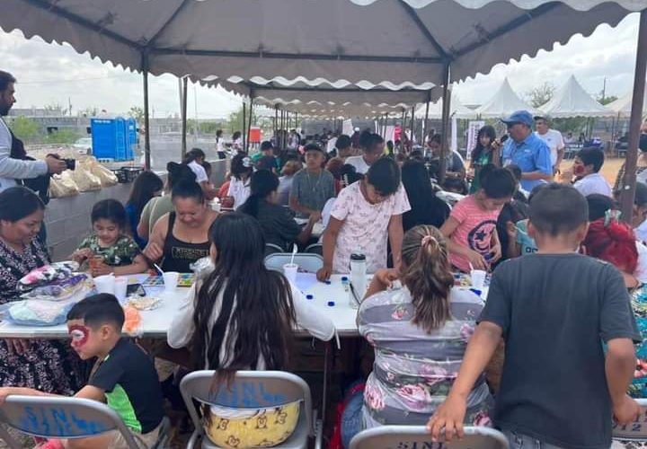 Reconocen vecinos de Los Artistas y alrededores beneficios de brigada “Tocando Corazones”