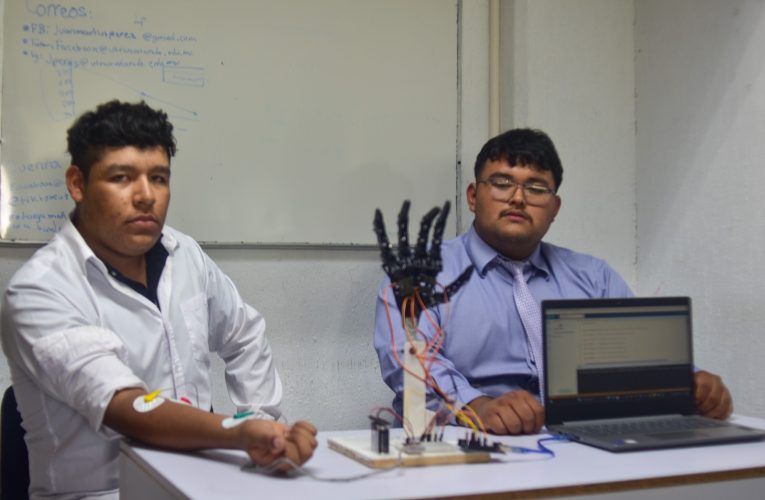 Crean alumnos de la UT de Nuevo Laredo prótesis 3D