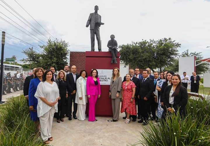 Gobierno Municipal y trabajadores de la educación conmemoran Día del Maestro