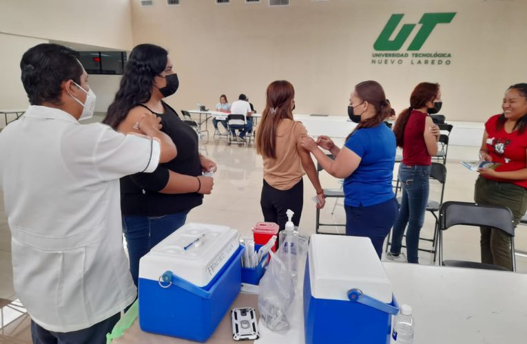 Realizan brigada médica para alumnos de la Universidad Tecnológica de Nuevo Laredo