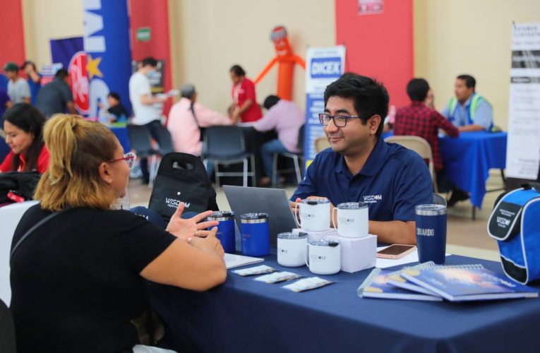 Ofertan 900 vacantes a neolaredenses en “Empleo en tu Colonia”