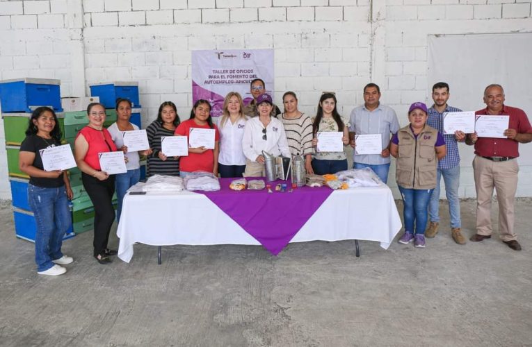 Capacita DIF Tamaulipas a familias del municipio de Llera en oficios para el autoempleo y la apicultura