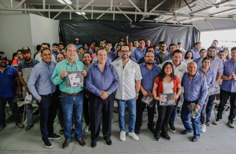 Se compromete Héctor Canales con transportistas