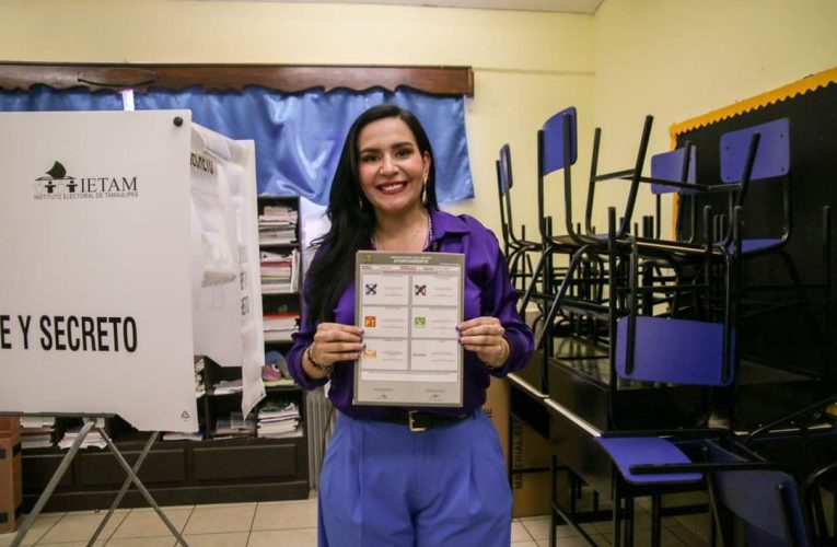 Llegó el día de defender la democracia, dice Yahleel al emitir su voto