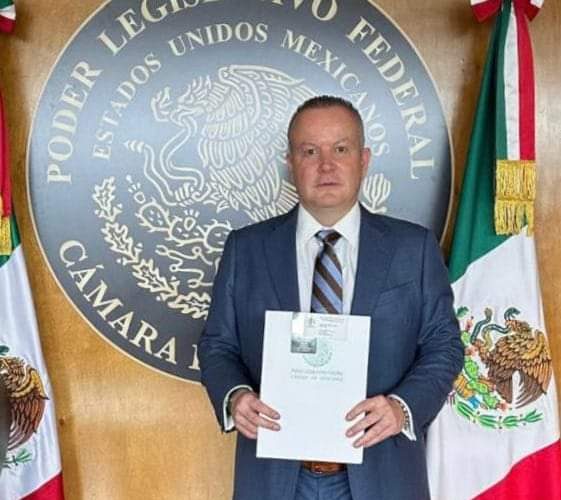 Se registra Carlos Canturosas como diputado federal de la LXVI Legislatura