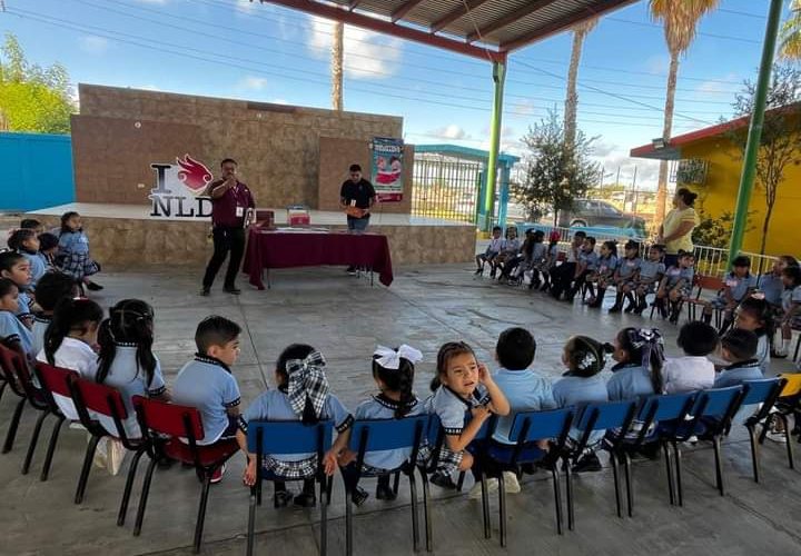 Llevan Biblioteca Itinerante al jardín de niños “Lidia Ángela Ramírez Hernández”