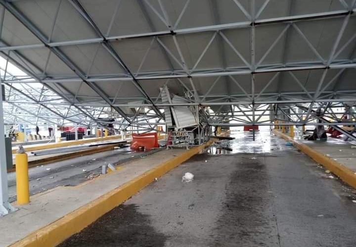 Cae techo en la Aduana de Nuevo Laredo y suspenden importaciones