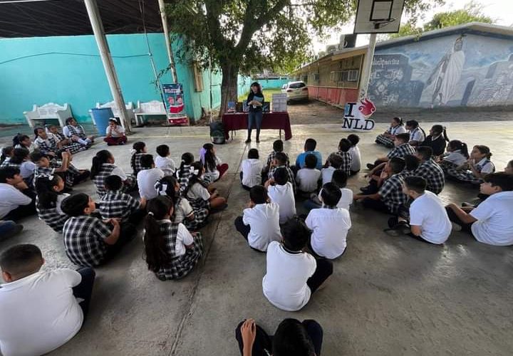 Llega Biblioteca Itinerante a Escuela Primaria “Cuauhtémoc”