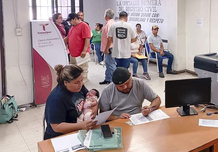 Realiza Gobierno del Estado brigada de registro de nacimiento para niños, adolescentes y adultos de 60 años y mas