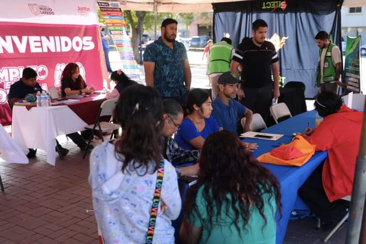 Participan 12 empresas ofreciendo más de 300 vacantes en la sexta edición del programa “Empleo en tu Colonia”