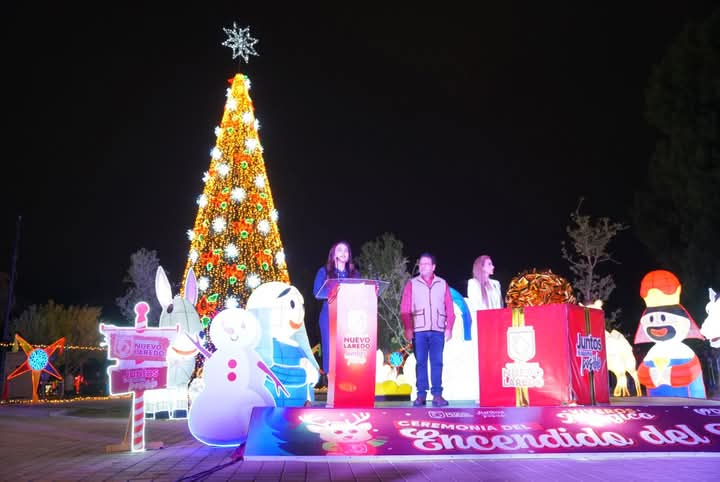 Enciende alcaldesa Carmen Lilia Canturosas árbol de navidad en el Viveros Magico